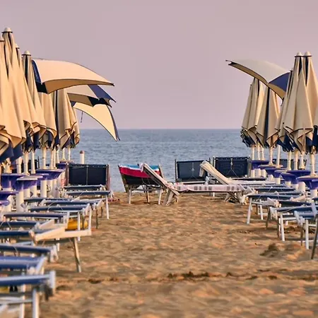 Bright Flat With A Large Balcony Appartement Bibione