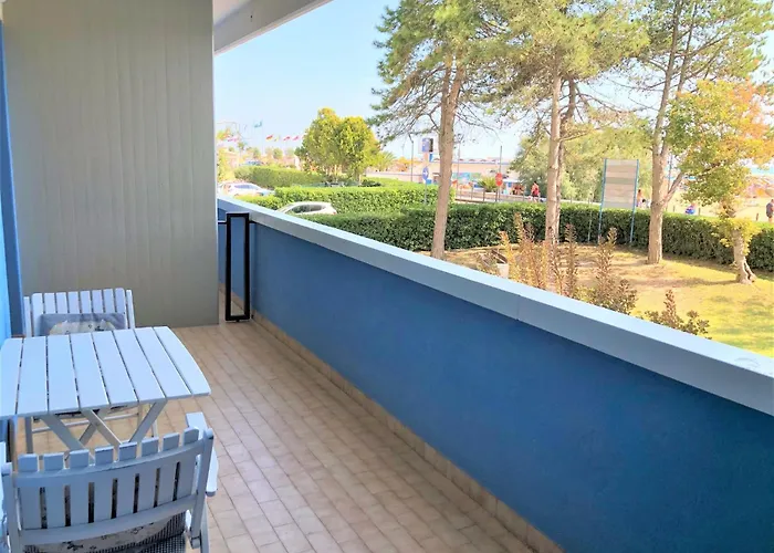 アパート Bright Flat With A Large Balcony