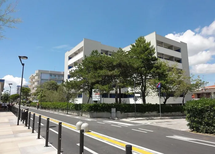 Bright Flat With A Large Balcony ビビオーネ